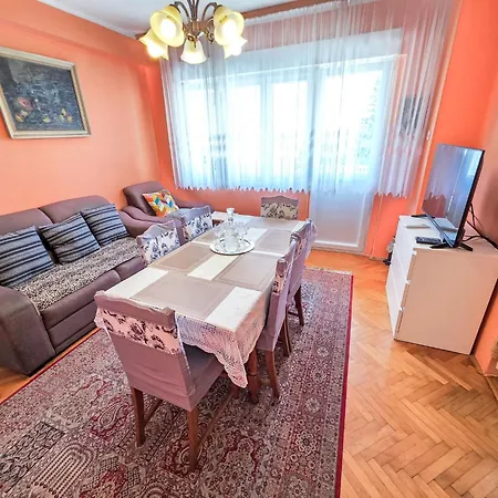 Apartament Fuer 7 Personen- 100m Vom By Interhome *