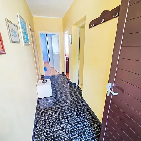 Apartament Fuer 7 Personen- 100m Vom By Interhome Crikvenica