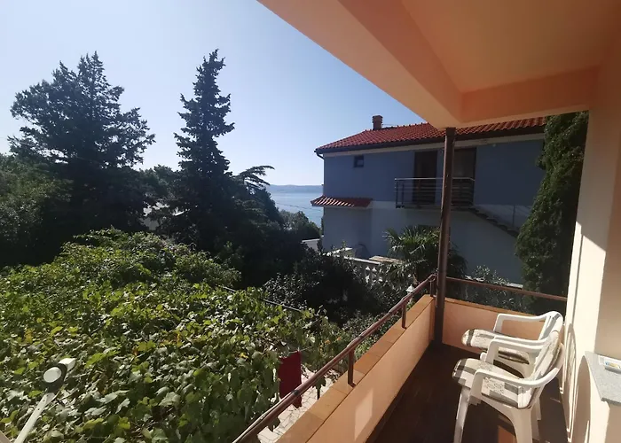 Fuer 7 Personen- 100m Vom By Interhome *